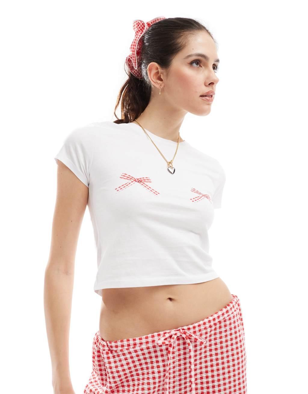 Stradivarius bow detail graphic t-shirt in white Product Image