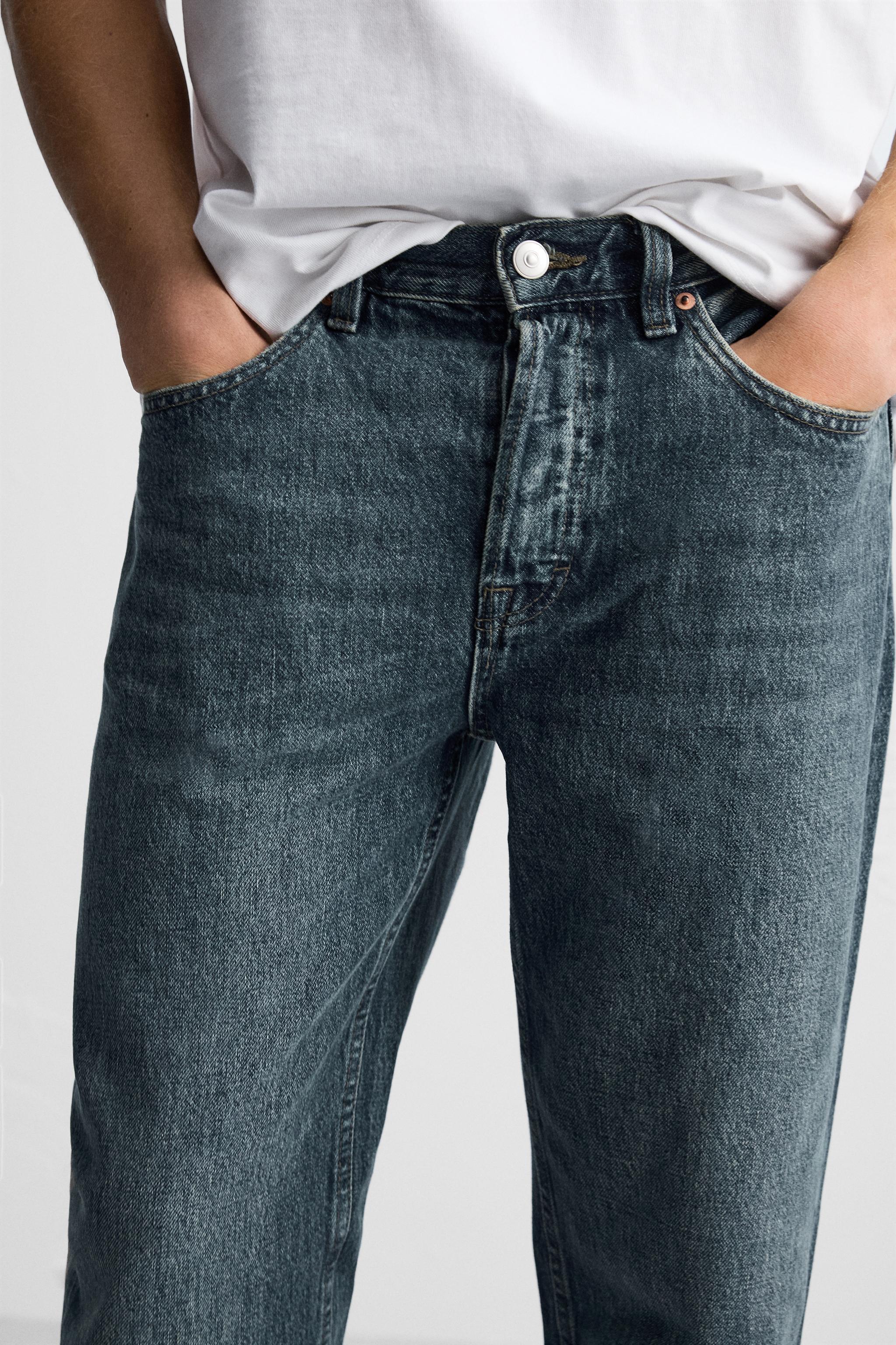 STRAIGHT FIT JEANS Product Image