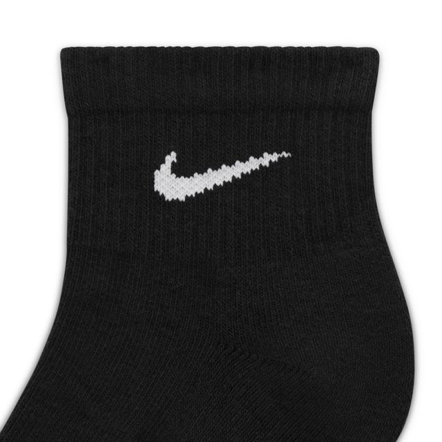 Nike Men's Everyday Plus Cushioned Training Ankle Socks (6 Pairs) Product Image