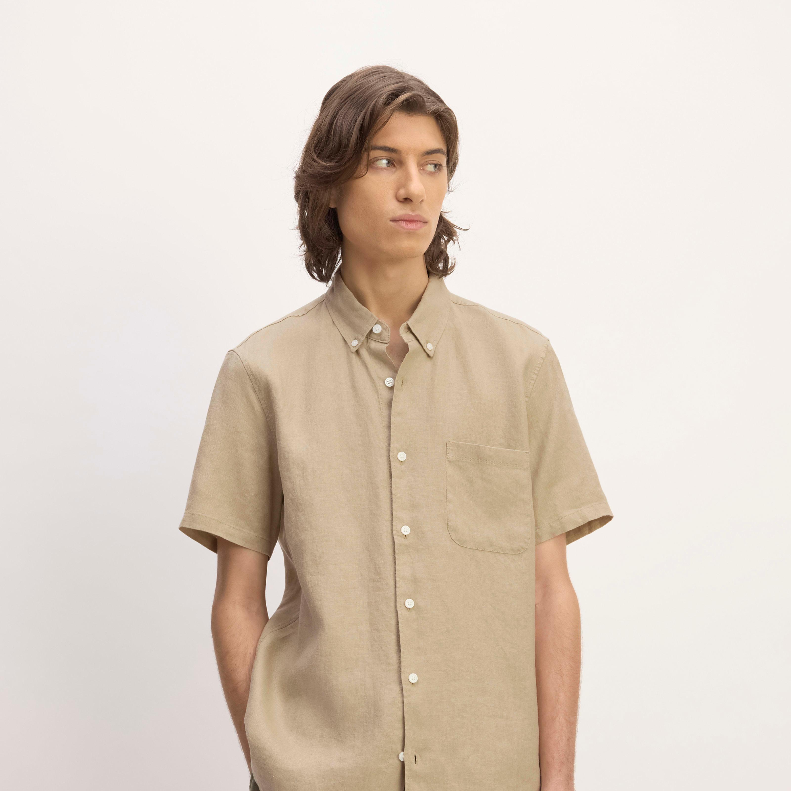 The Classic Short-Sleeve Shirt in Linen Product Image