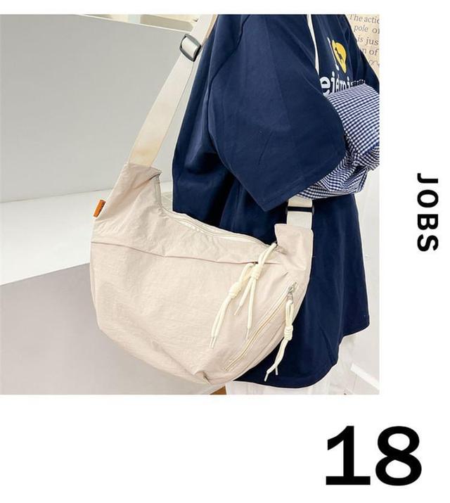 Plain Crossbody Bag Product Image