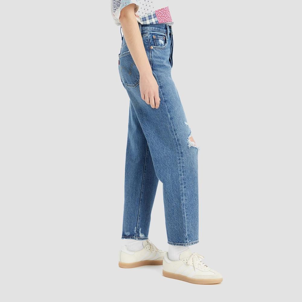 Levi's(r) Womens Ribcage Straight Ankle Rinse) Women's Jeans Product Image