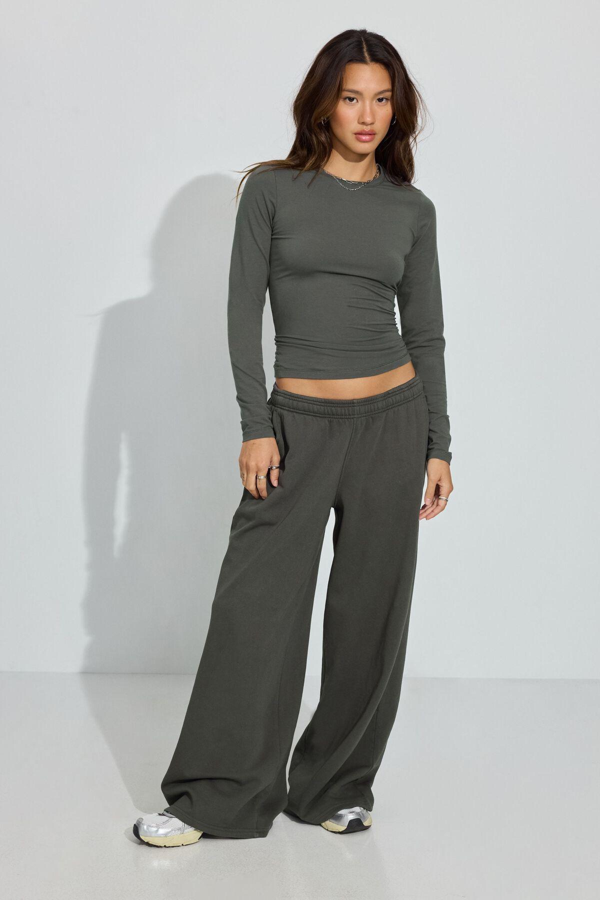 UltraFleece Mega Wide Leg Sweatpants Product Image