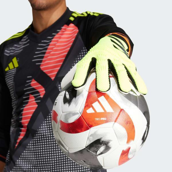 Predator Pro Goalkeeper Gloves Product Image