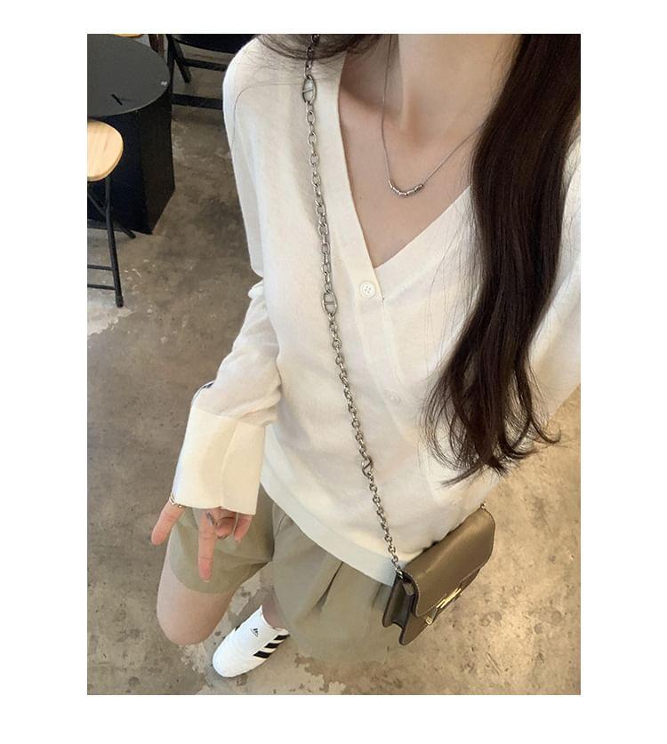 Long Sleeve V-Neck Plain Buttoned Knit Top Product Image