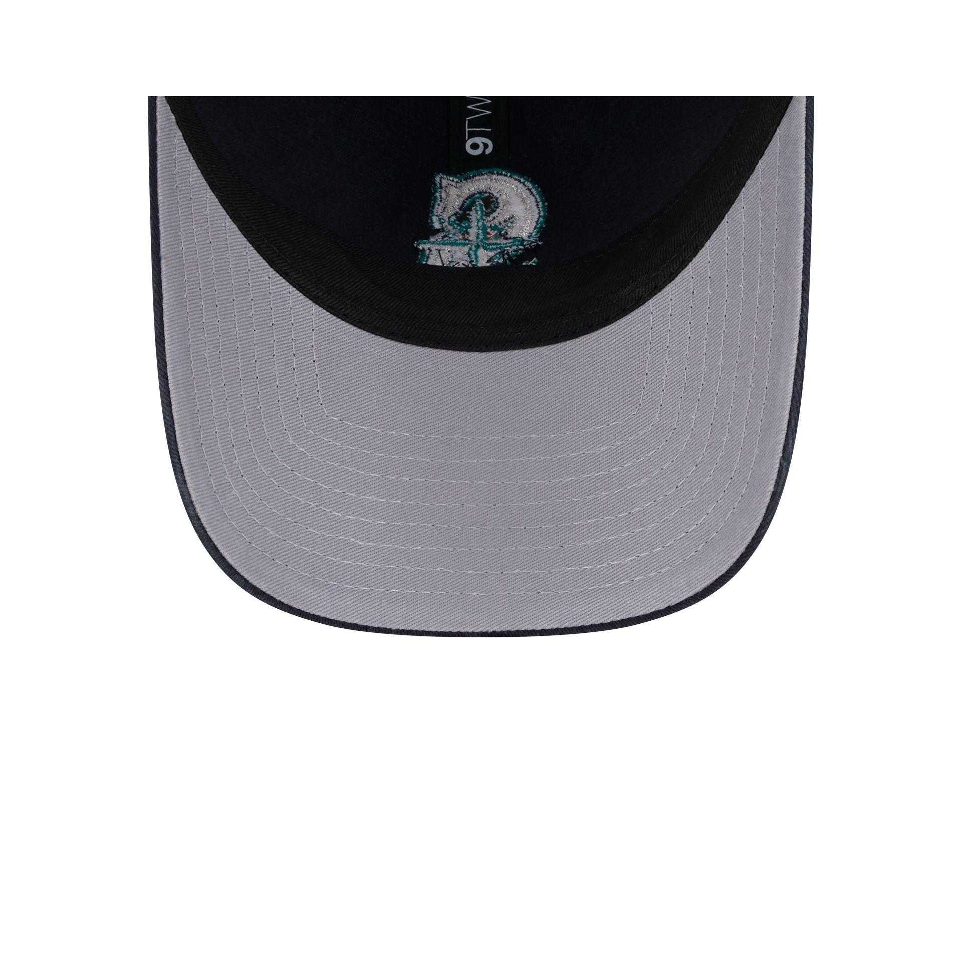 Seattle Mariners Slick 9TWENTY Trucker Hat Male Product Image