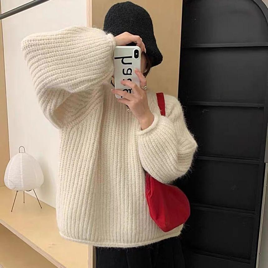 Puff-Sleeve Round Neck Plain Sweater Product Image