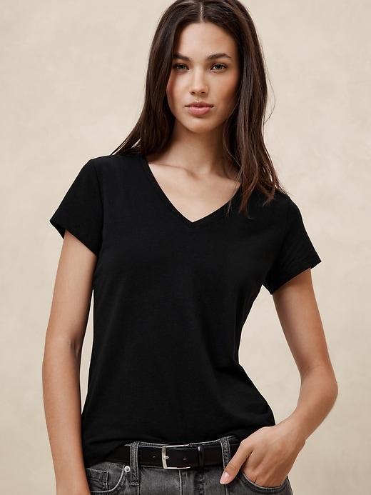 Timeless V-Neck T-Shirt Product Image