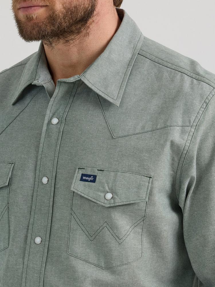 Wrangler® Men's L/S Green Classic Fit Snap Work Shirt Product Image