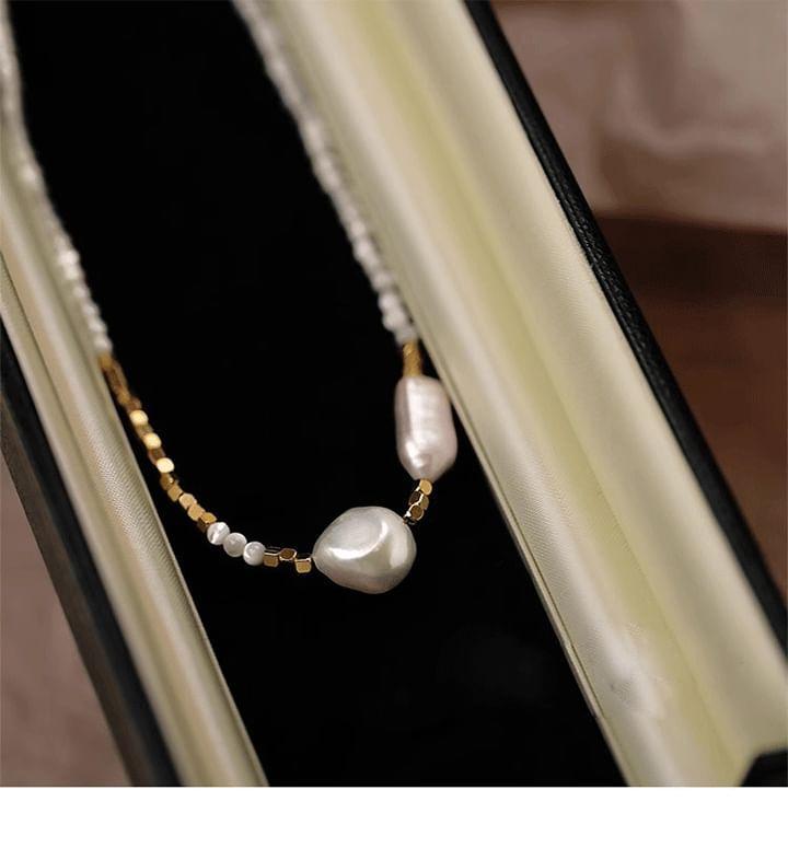 Faux Pearl Beaded Necklace Product Image