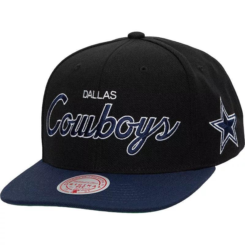 Mens Mitchell & Ness /Navy Dallas Cowboys Team Script 2.0 Snapback Hat Product Image