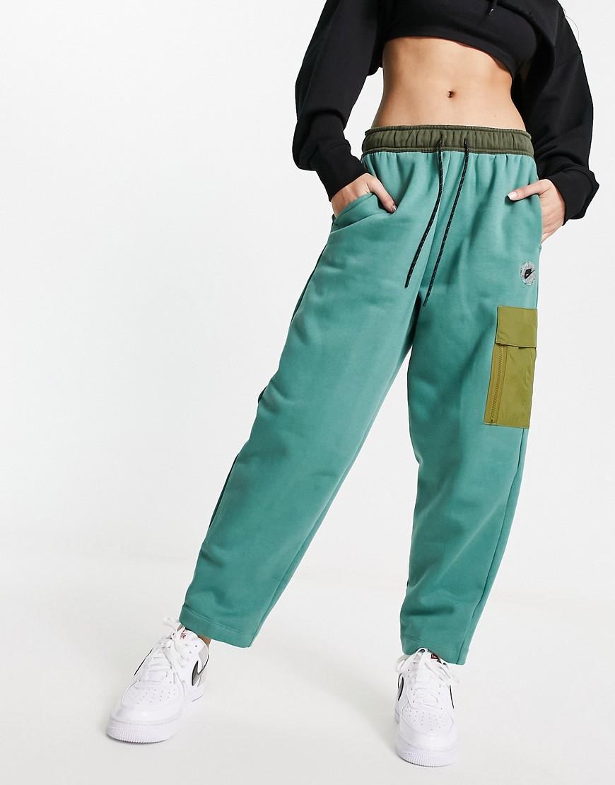 Nike Sports Utility woven cargo pants Product Image