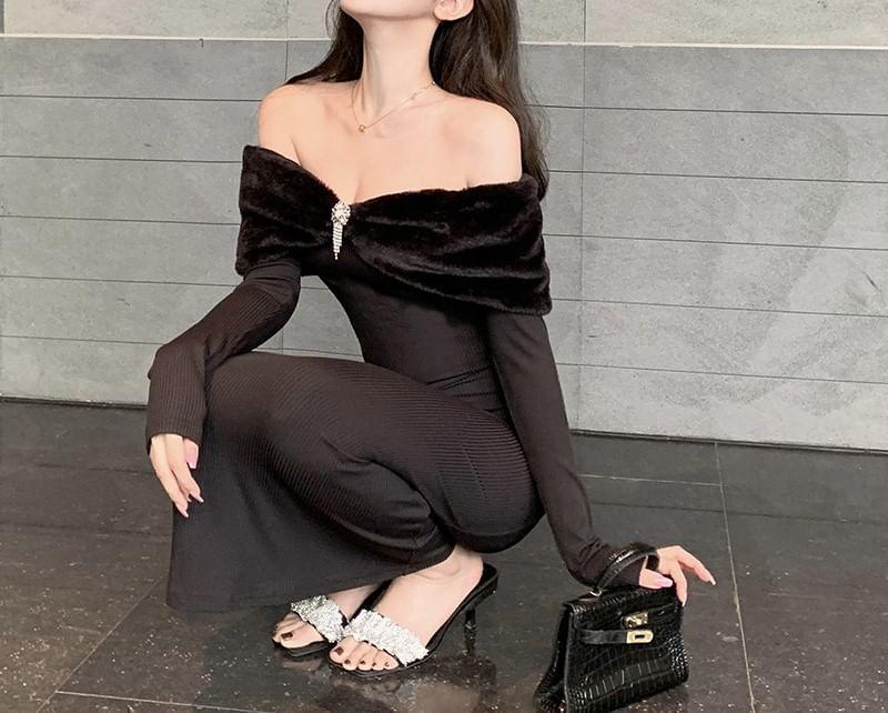 Long-Sleeve Off Shoulder Plain Maxi Sheath Dress Product Image