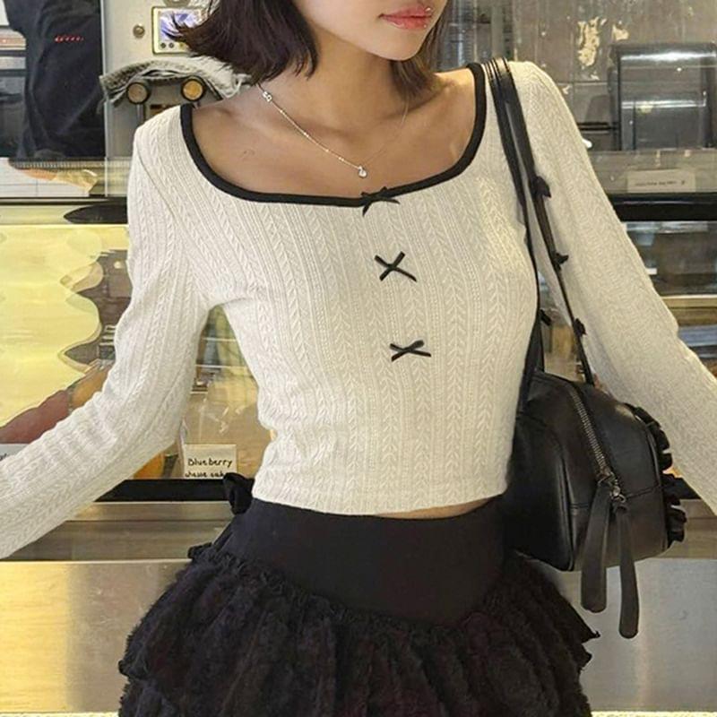 Long-Sleeve Scoop Neck Bow Crop Knit Top Product Image