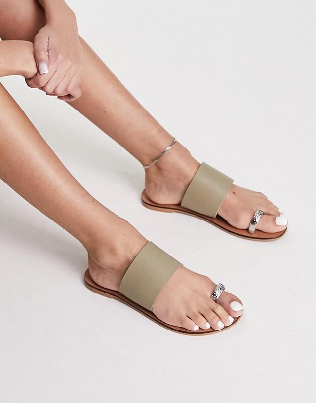 ASOS DESIGN Fabian leather toe loop flat sandal Product Image