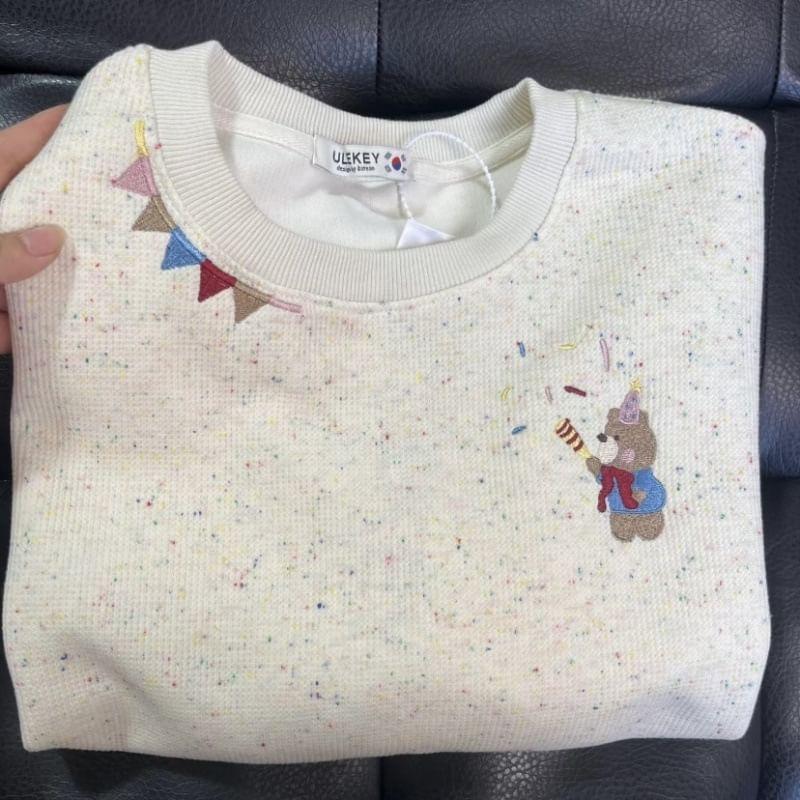 Crewneck Bear Print Pullover Product Image