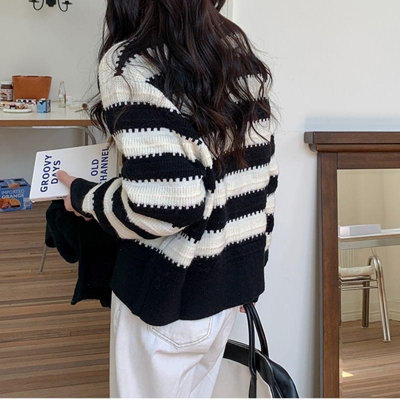 Crew Neck Striped Button-Up Cardigan Product Image