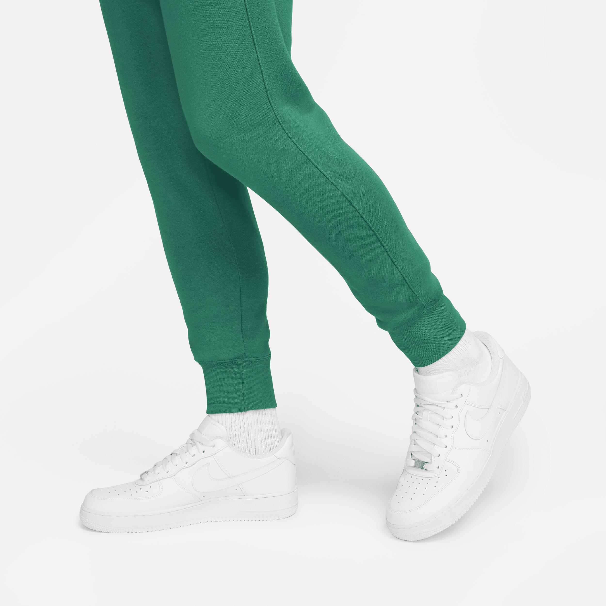 Sportswear Club Fleece Cuffed Jogger Pants In Malachite/malachite/white Product Image