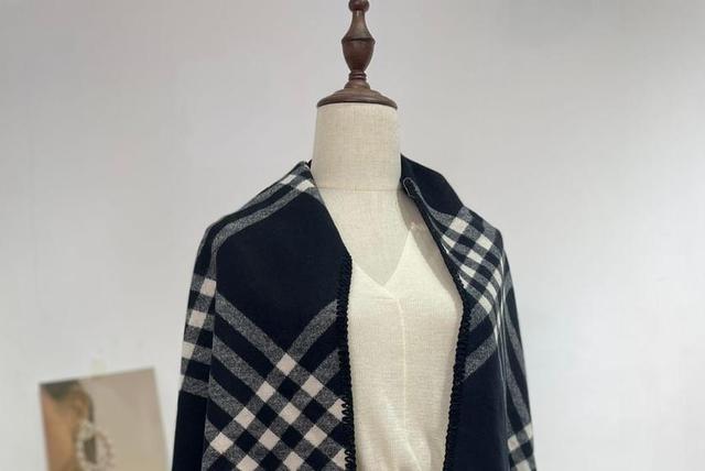 Plaid Scarf Product Image