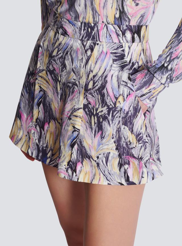 Feather print shorts Product Image