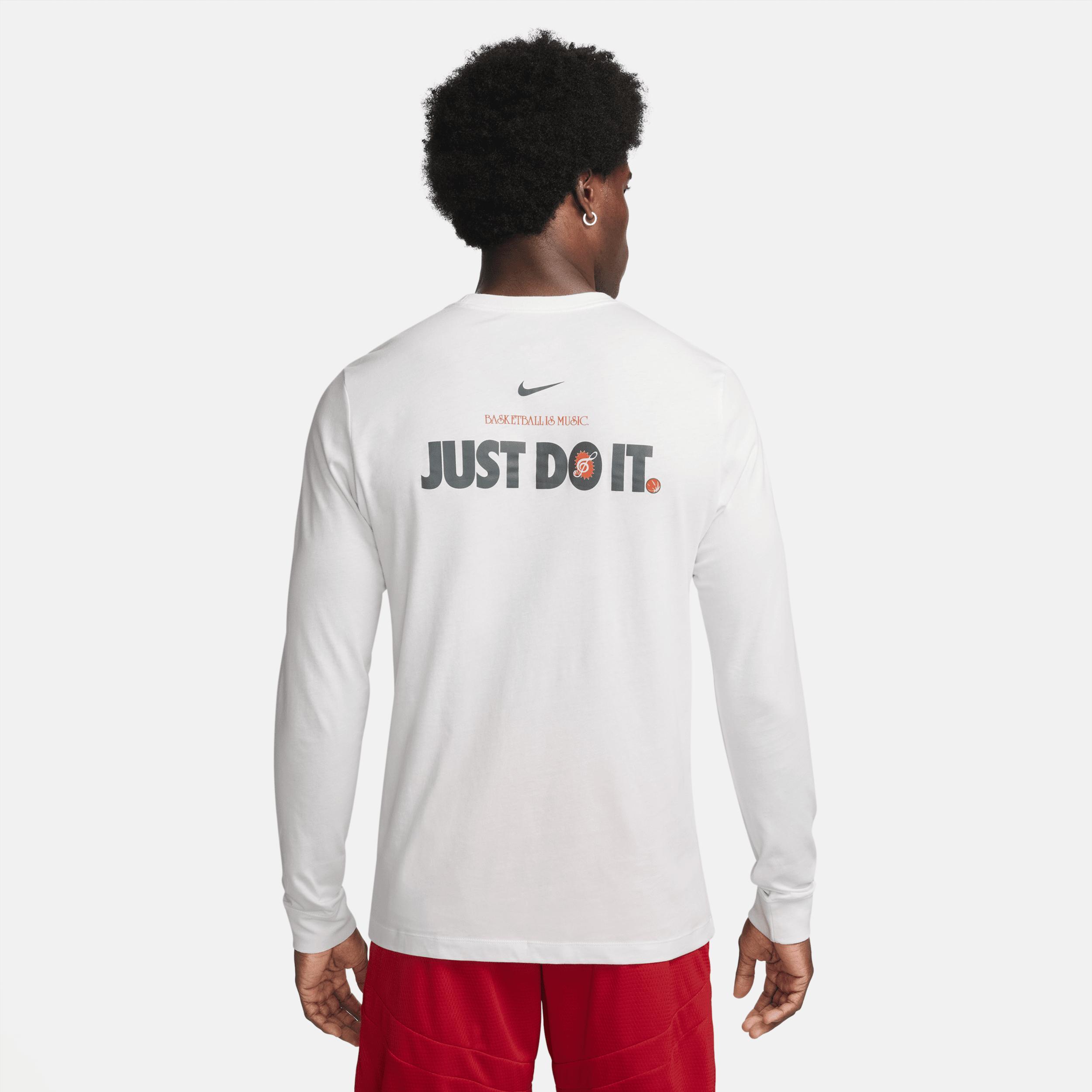 Nike Men's Long-Sleeve Basketball T-Shirt Product Image