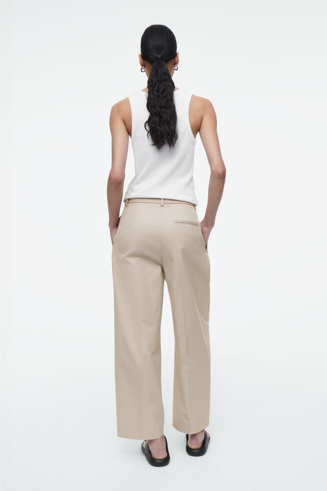 PLEATED BARREL-LEG COTTON TROUSERS Product Image