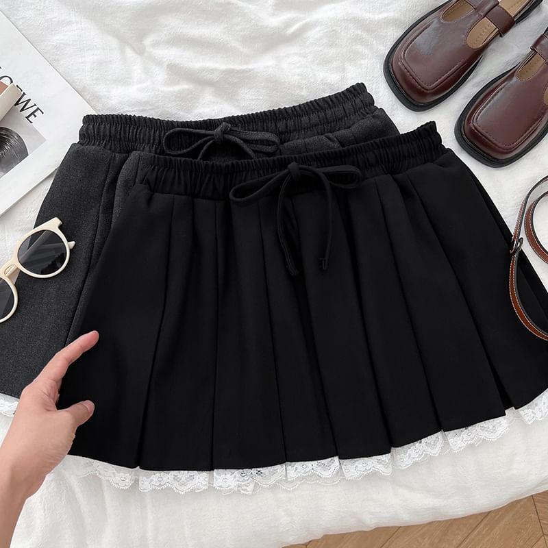 Drawstring Waist Lace Trim Mini Pleated Skirt Product Image