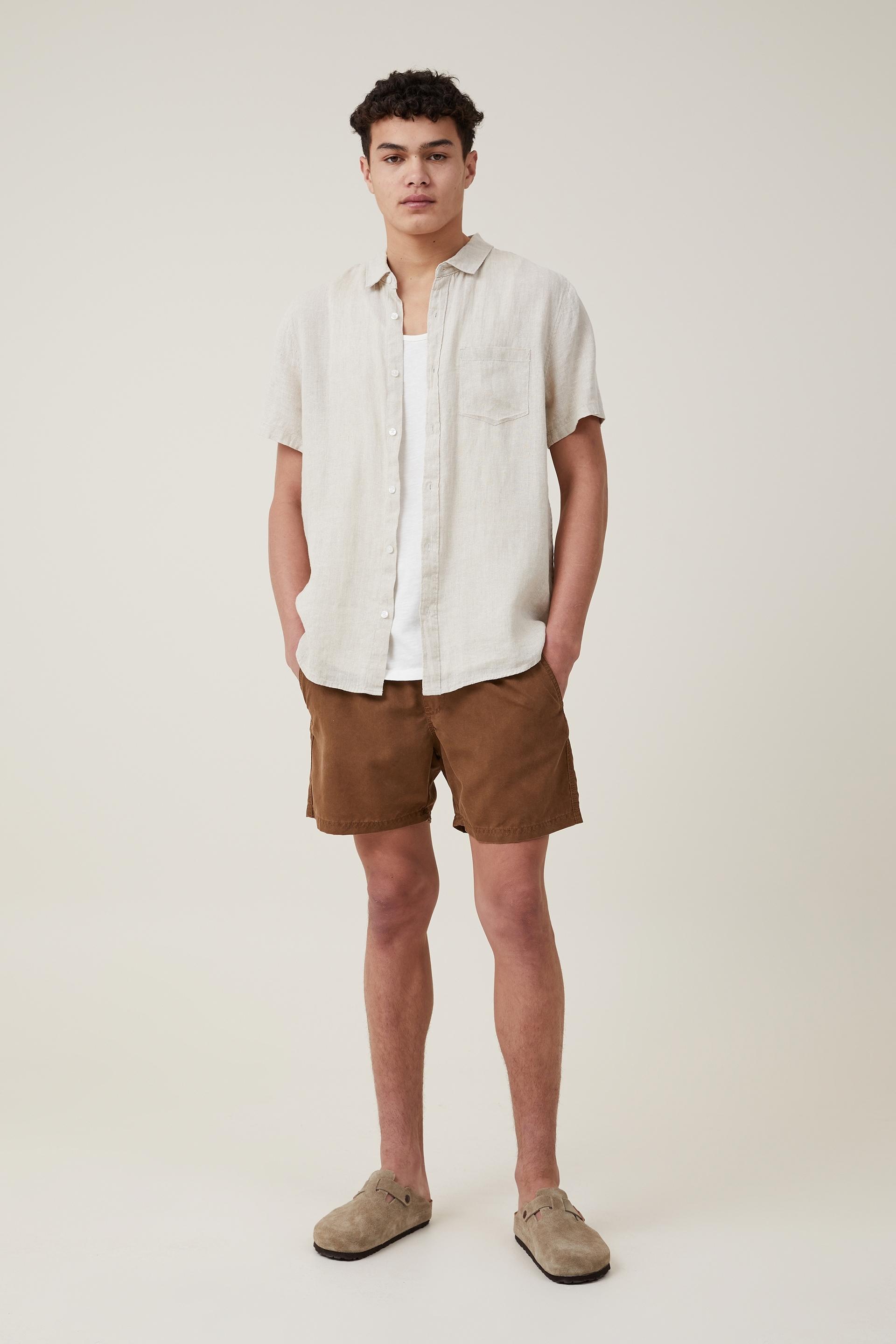 Linen Short Sleeve Shirt Product Image