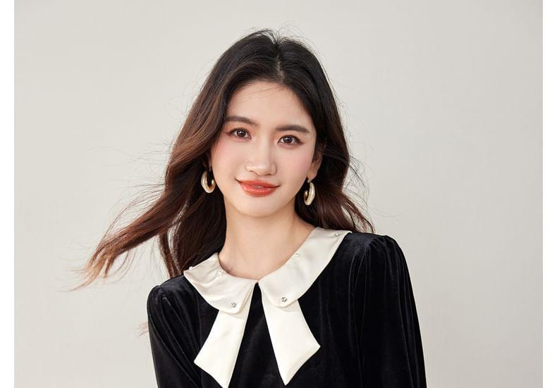 Long-Sleeve Two Tone Velvet Blouse Product Image