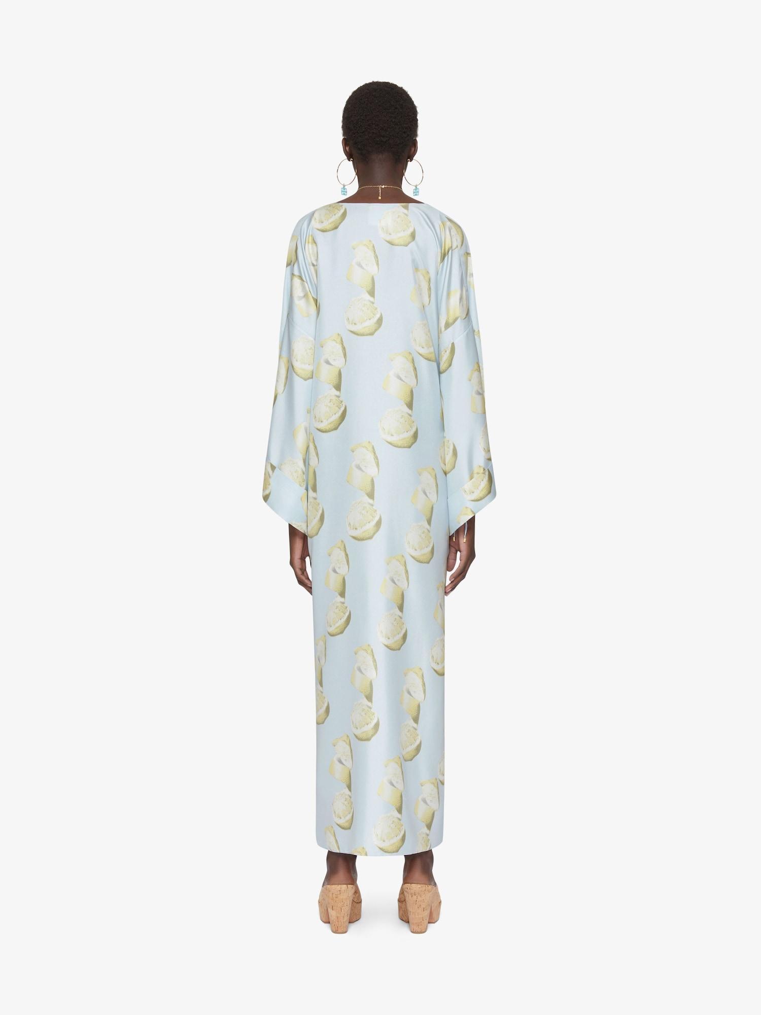 Kaftan in silk with lemon print Product Image