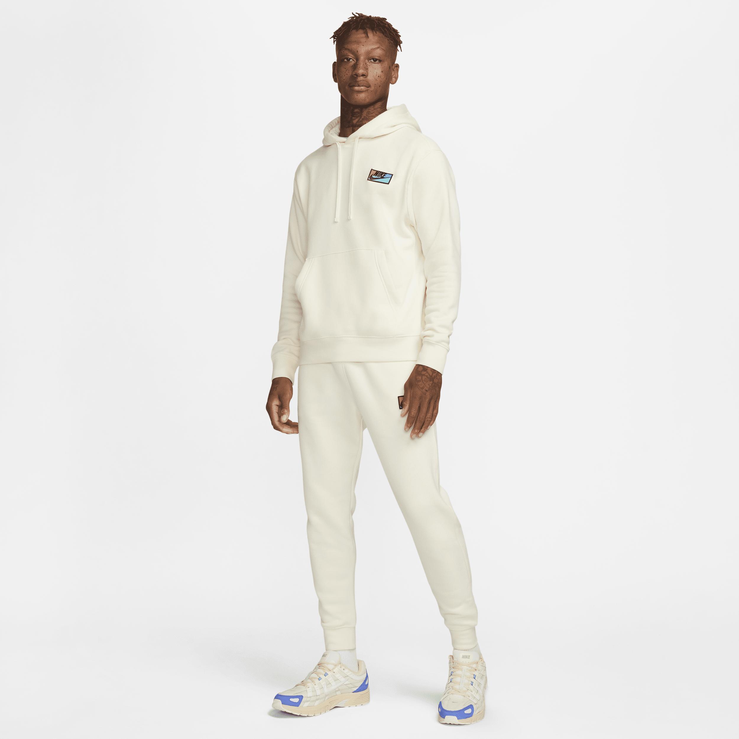 Nike Men's Club Fleece Patch Pullover Hoodie Product Image