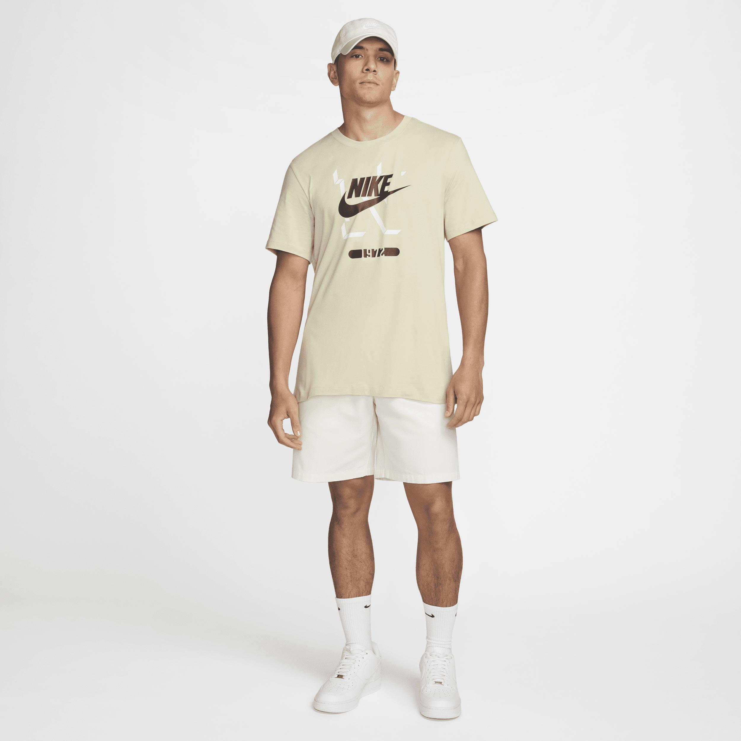 Nike Sportswear Men's T-Shirt Product Image