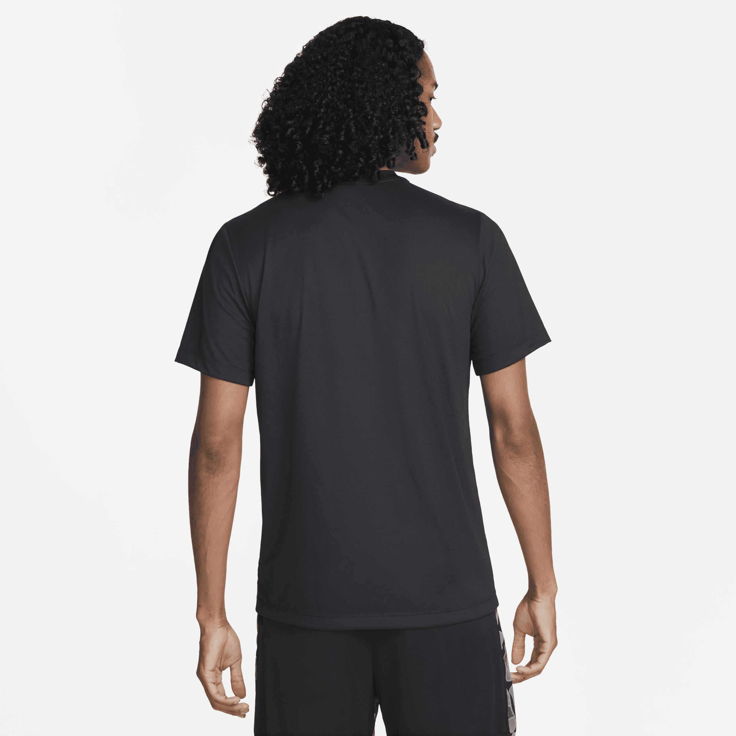 Nike Men's Dri-FIT Legend Fitness T-Shirt Product Image