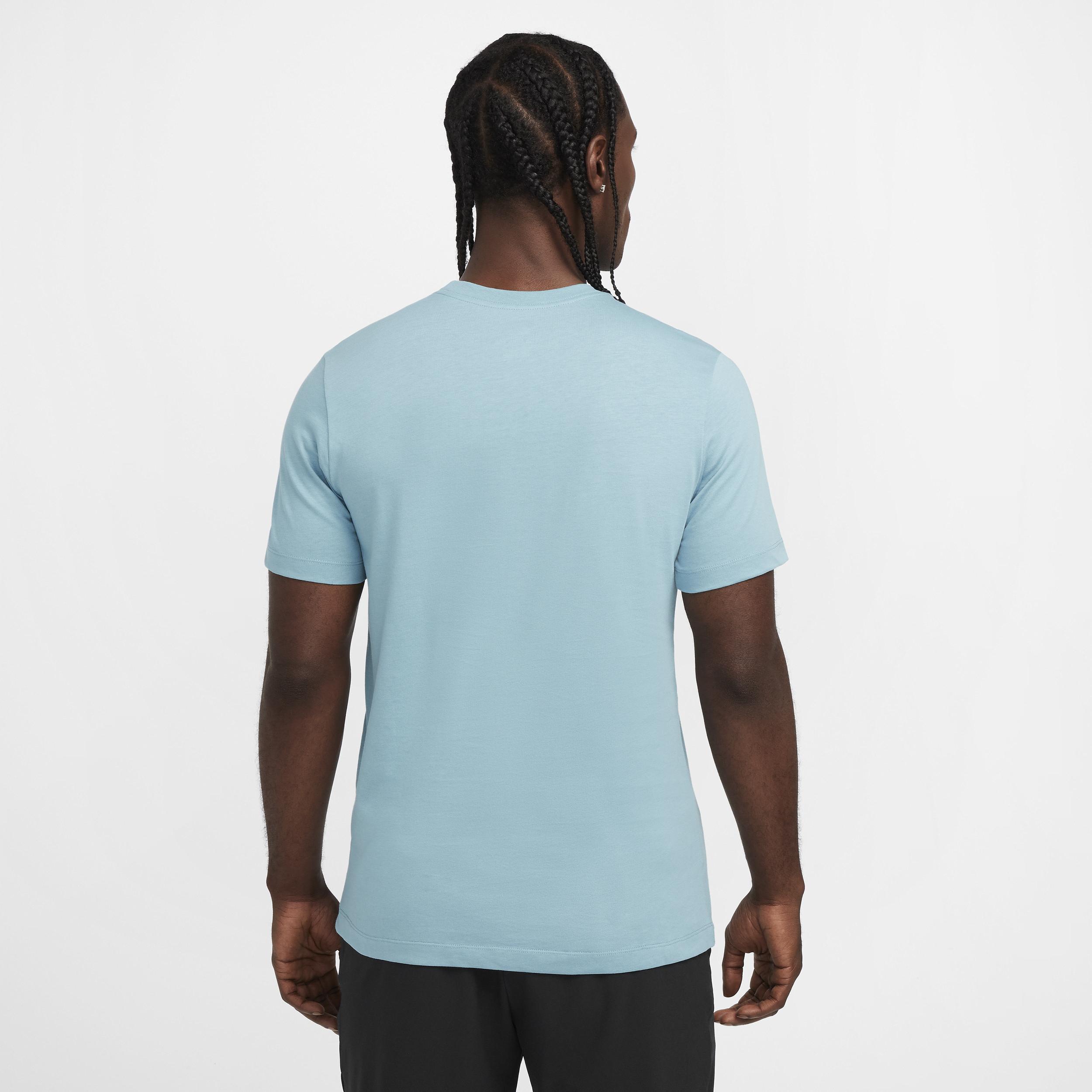 Nike Men's Fitness T-Shirt Product Image