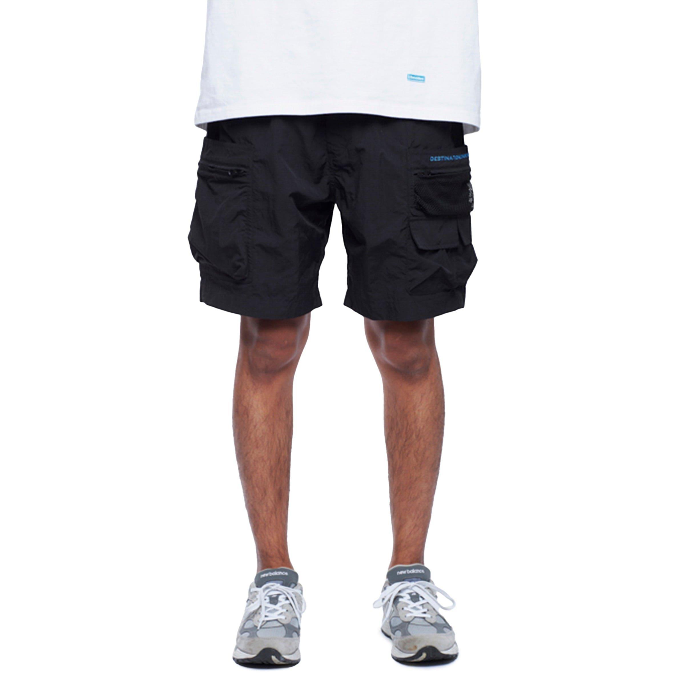 LR NYLON UTILITY SHORTS Male Product Image