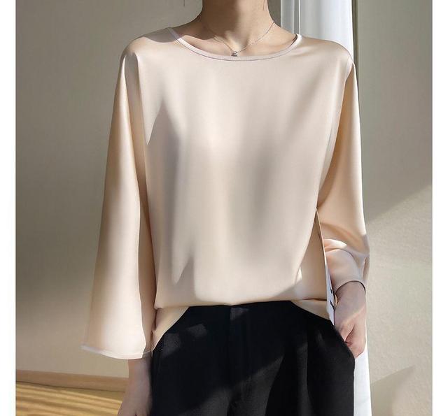 3/4-Sleeve Crew Neck Plain Blouse Product Image