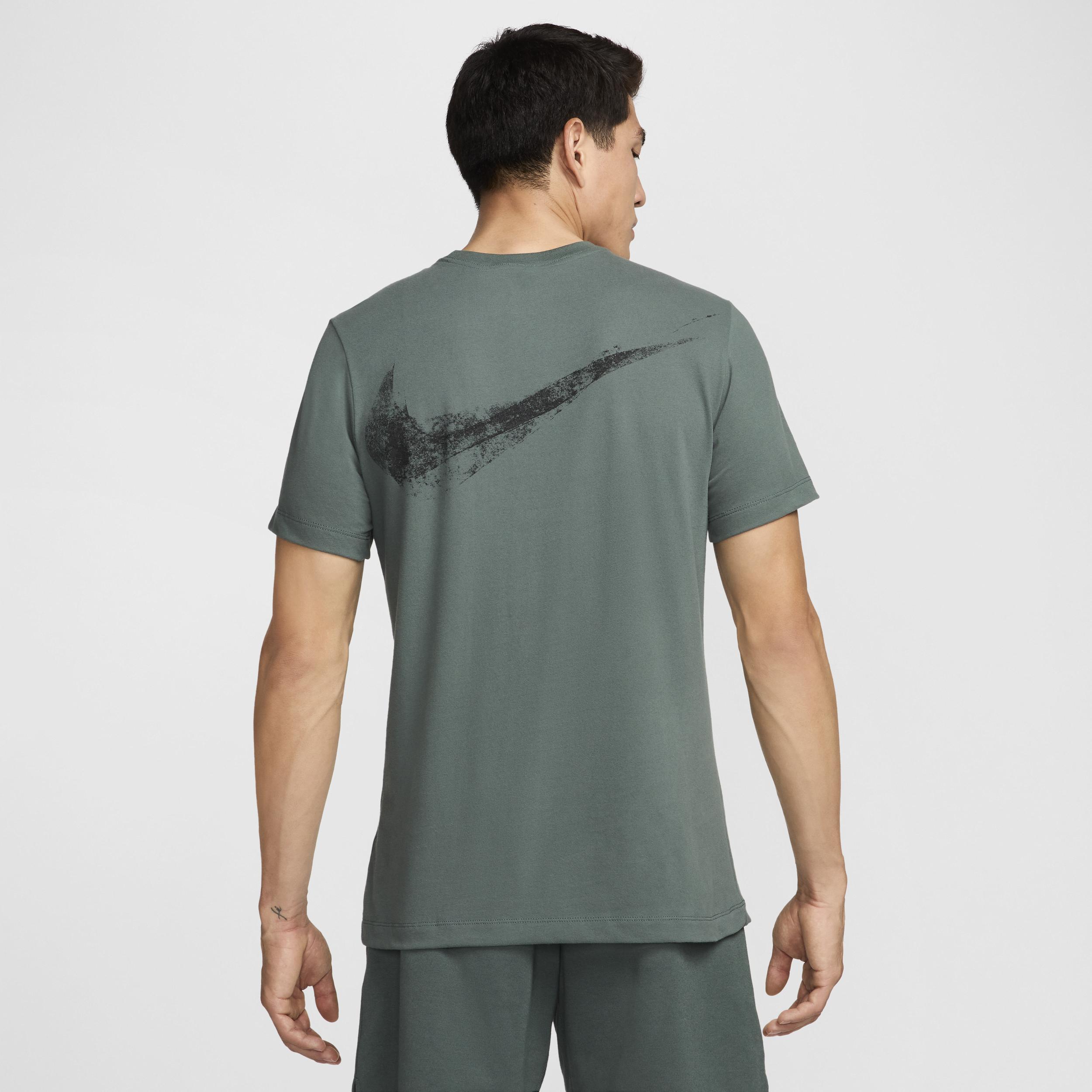 Nike Men's Dri-FIT Fitness T-Shirt Product Image