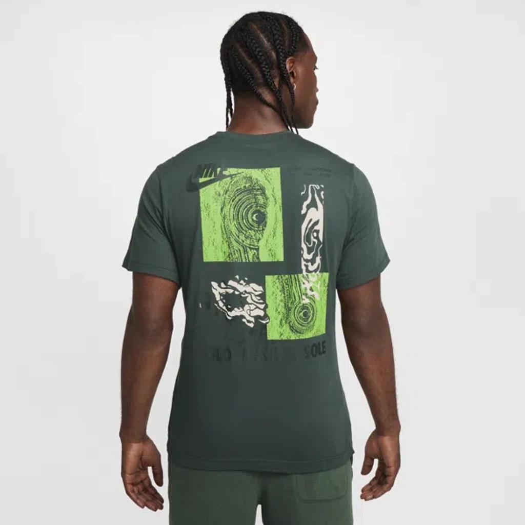 Men's  Sportswear Club T-shirt In Green Product Image