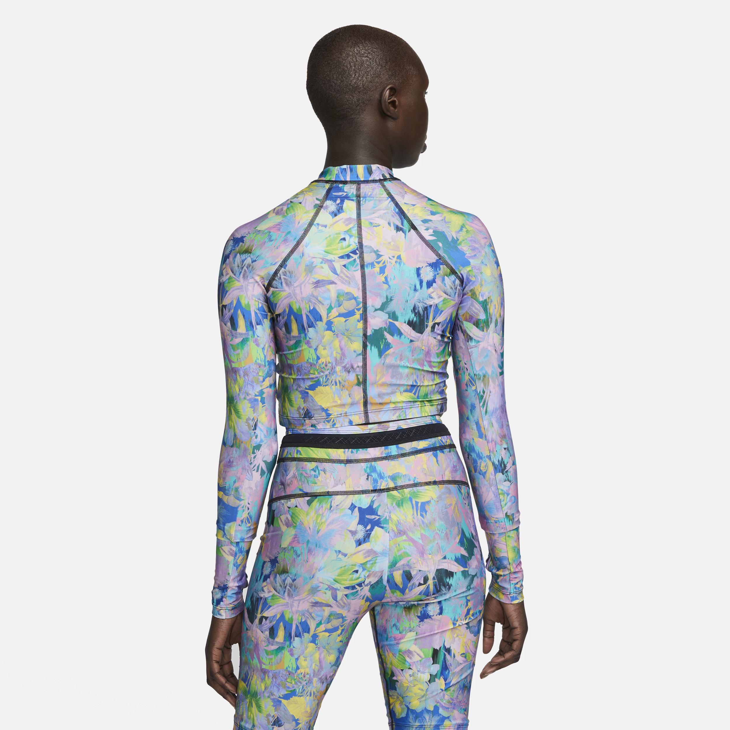 Nike Women's Fusion Long-Sleeve Hydroguard Crop Swim Top in Multicolor, Size: Large | NESSD180-990 Product Image