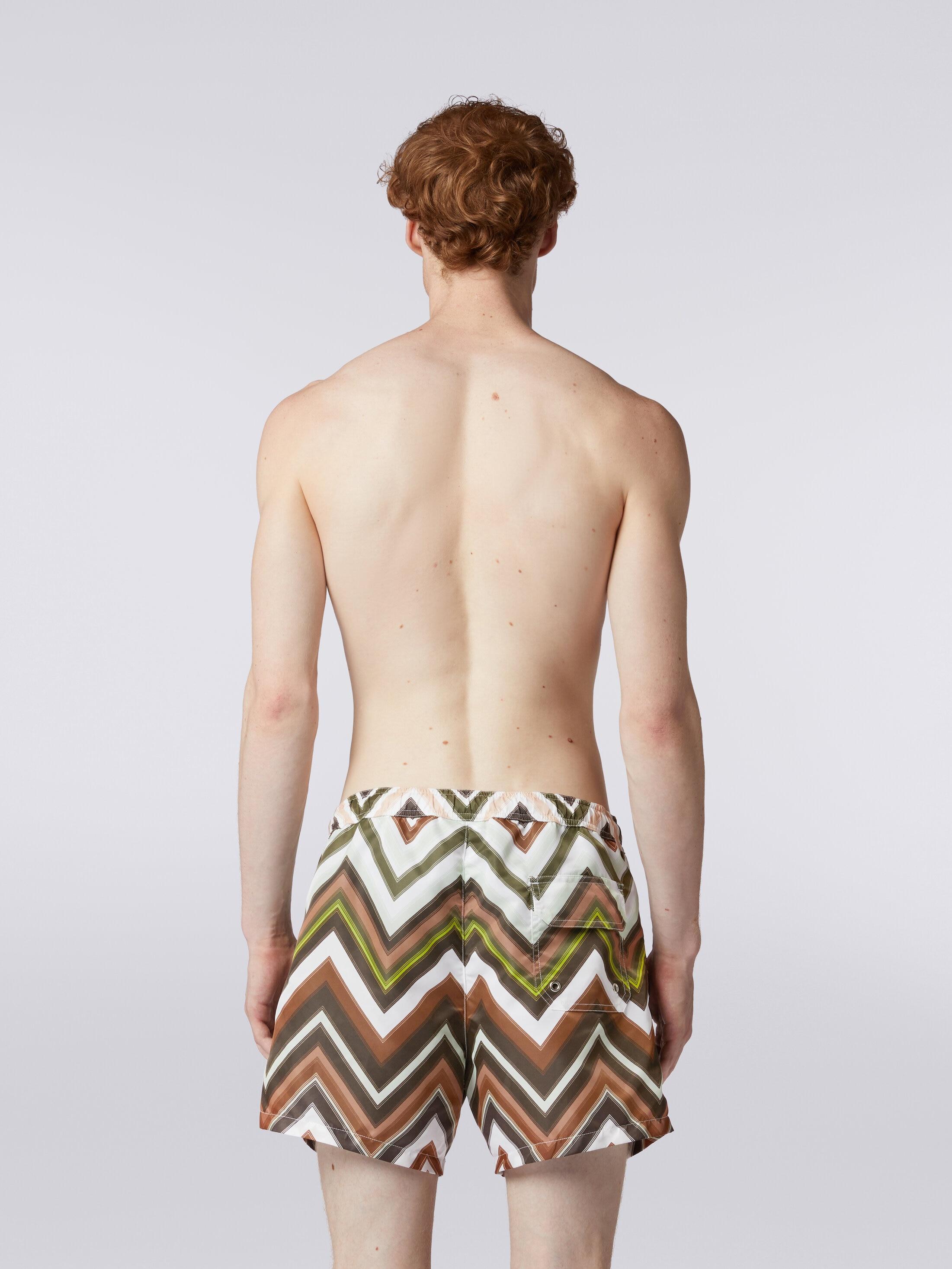 Swimming trunks in nylon with large gradated zigzag Product Image