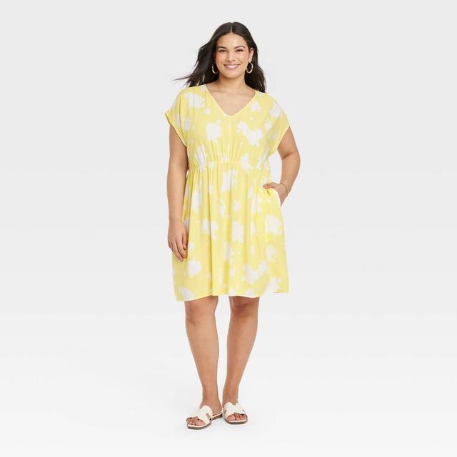 Womens Short Sleeve Mini A-Line Dress - Ava & Viv Yellow Floral 4X Product Image