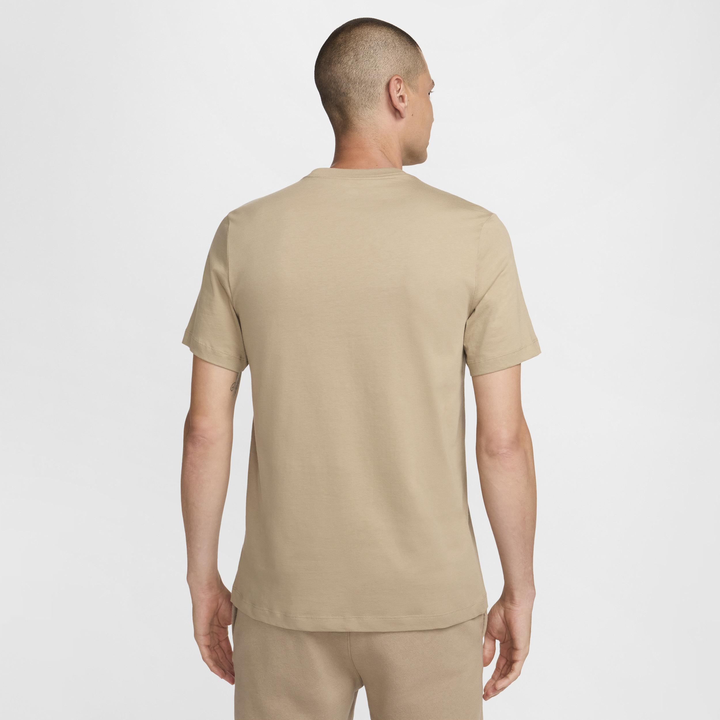 Men's Nike Sportswear Club T-Shirt Product Image