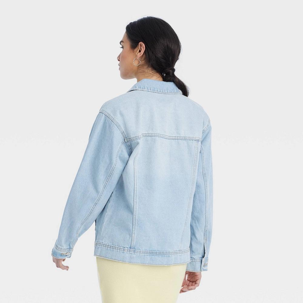 Womens 90s Baggy Trucker Jacket - Universal Thread Light Wash L Product Image