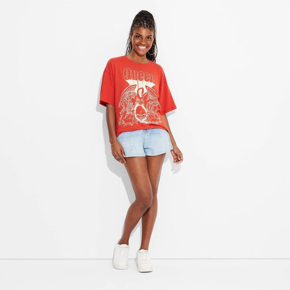 Womens Queen Rock Oversized Short Sleeve Graphic T-Shirt - Red Product Image