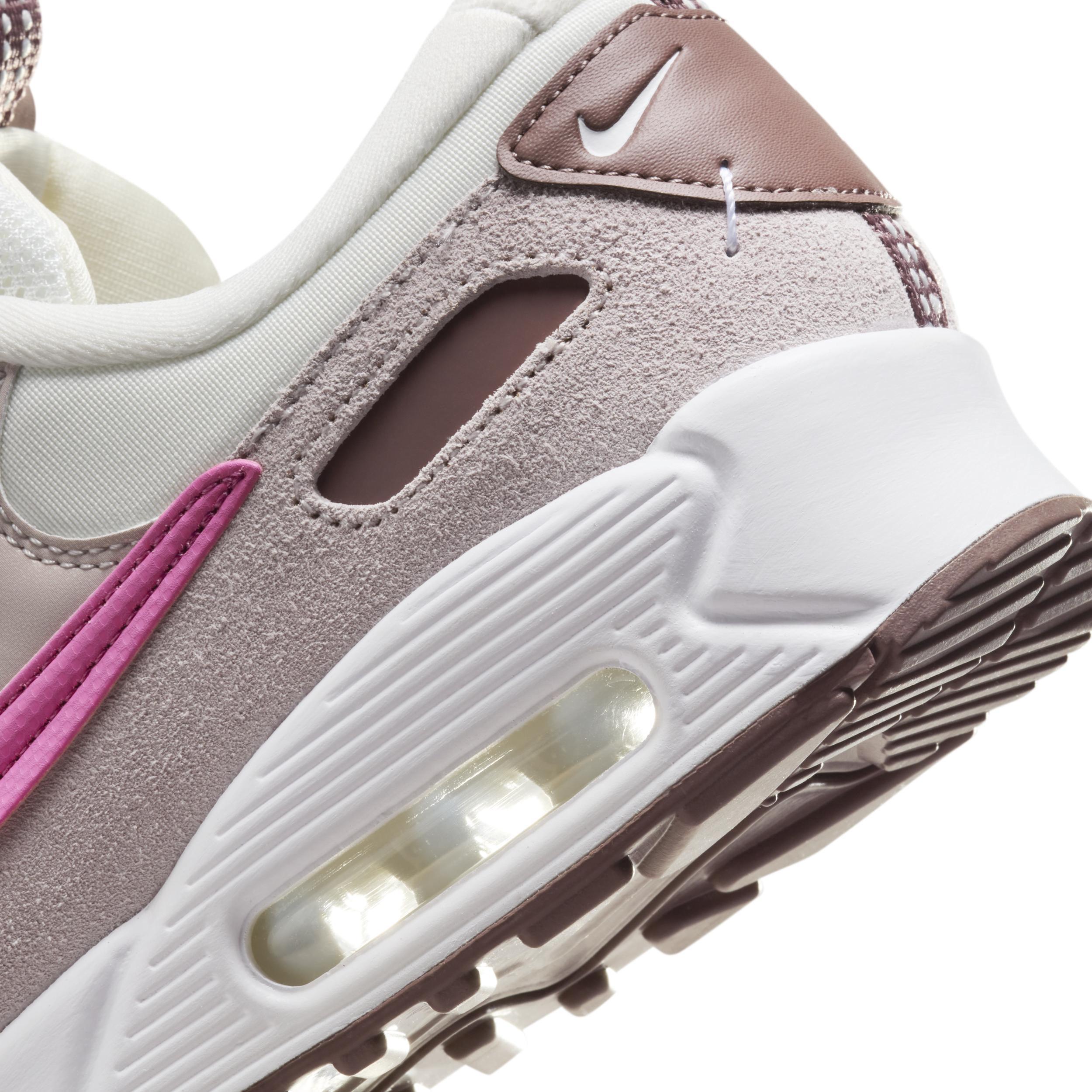 Nike Women's Air Max 90 Futura Shoes Product Image