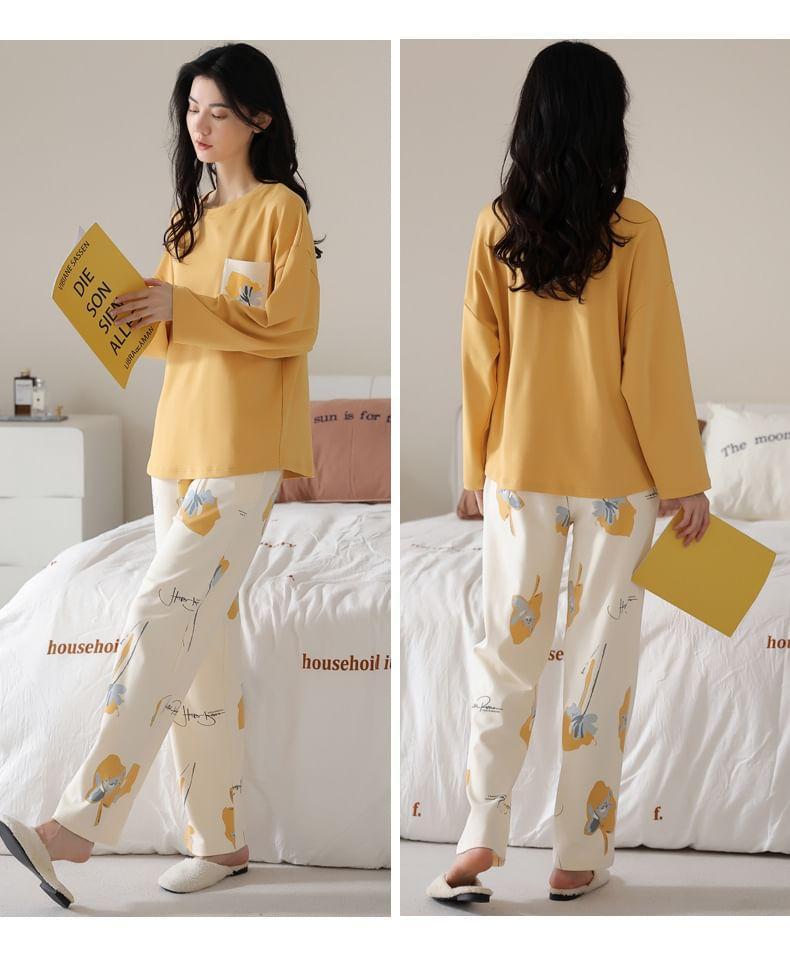 Loungewear Set : Long-Sleeve Flower Print Padded T-Shirt + Pants Product Image