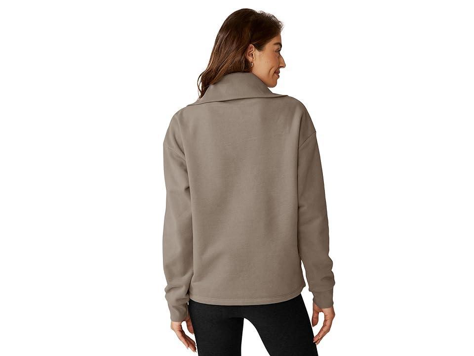 Trek Pullover Sweatshirt Product Image