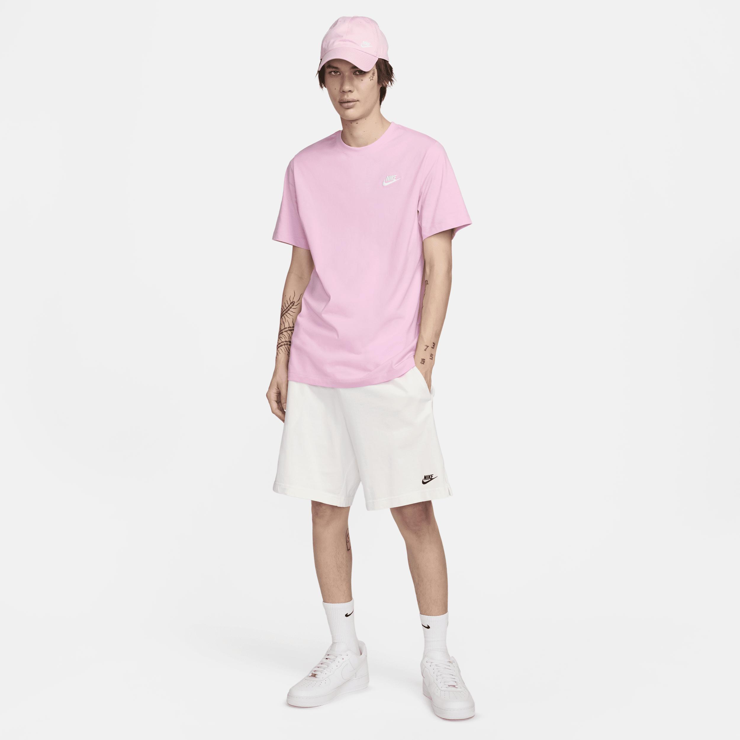 Men's Nike Sportswear Club T-Shirt Product Image