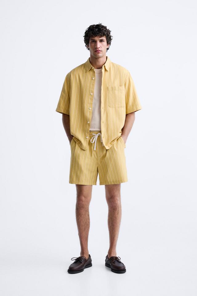 STRIPED SHORTS Product Image