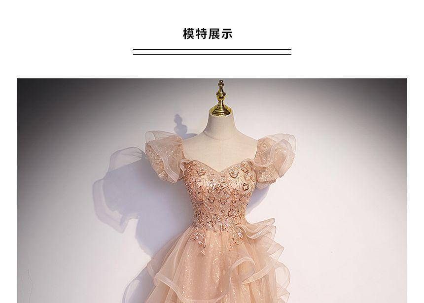 Cap-Sleeve Sweetheart Neckline Mesh A-Line Evening Gown Product Image